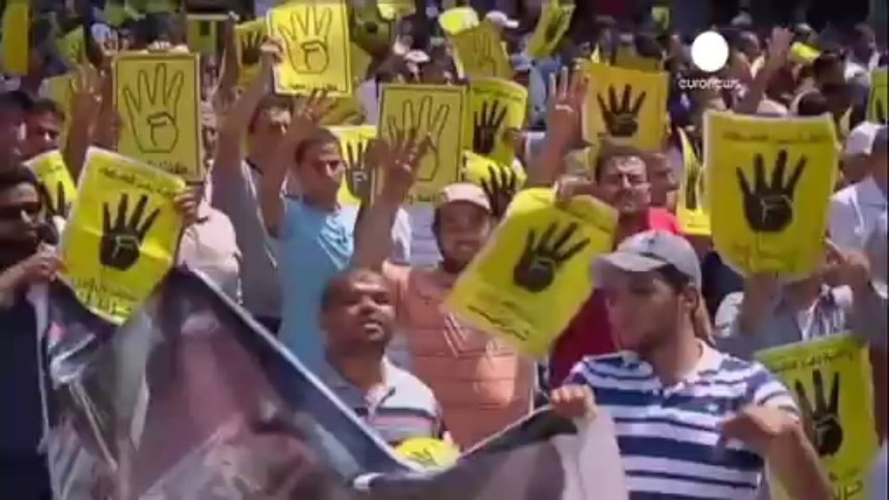 Ancora tensione in Egitto: almeno 3 morti negli scontri...