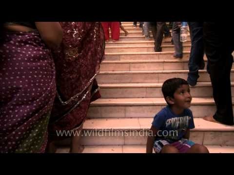 Long queues of devotees at Birla Mandir during Janmashtami