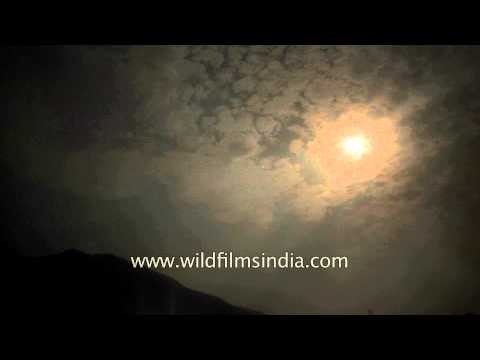 Night clouds taking over - Time Lapse