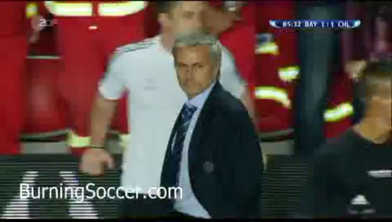 BurningSoccer.com - Ramires Red Card (sent off)