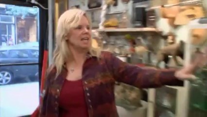 Cabinet de curiosités - S03 E01 - La création d'Edgar et les relations de robot