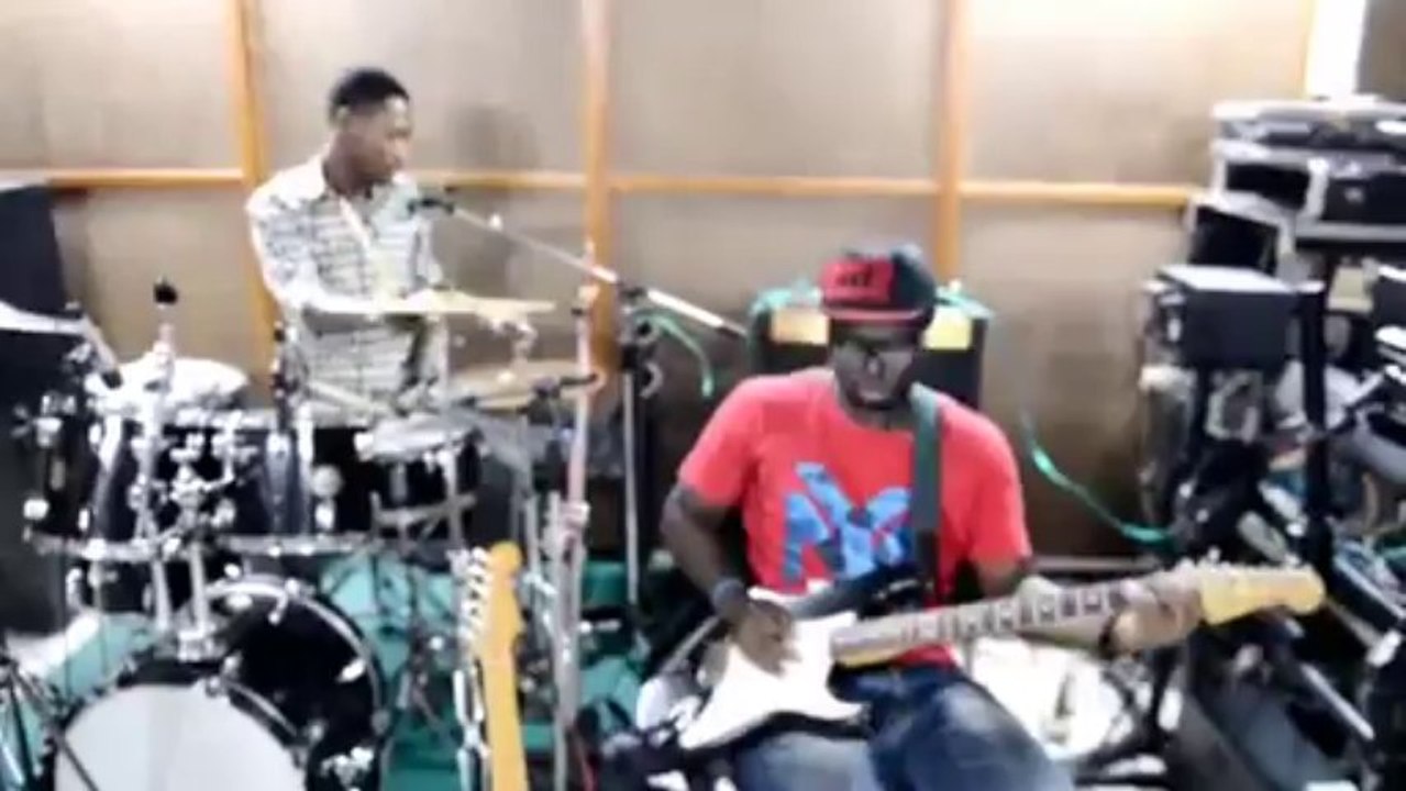 Reggae light - Could you be loved