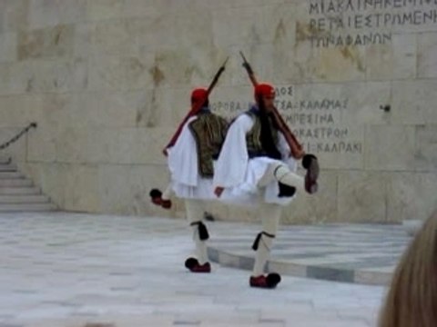 Grèce - Garde au parlement à Athènes