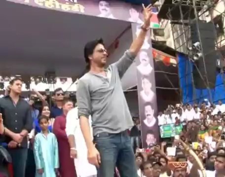 Shah Rukh Khan and others at MLA Ram Kadam s Dahi Handi celebrations Part-2 (Low)