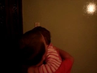 Manon danse Titou le Lapinou 2