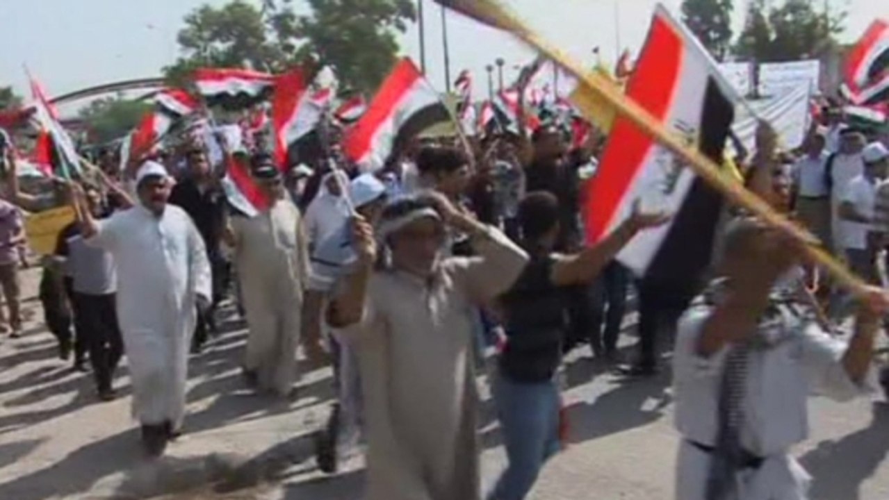 Iraqis protest against lawmaker privileges