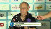 Conférence de presse Chamois Niortais - AC Arles Avignon (1-0) : Pascal GASTIEN (NIORT) - Franck  DUMAS (ACA) - 2013/2014