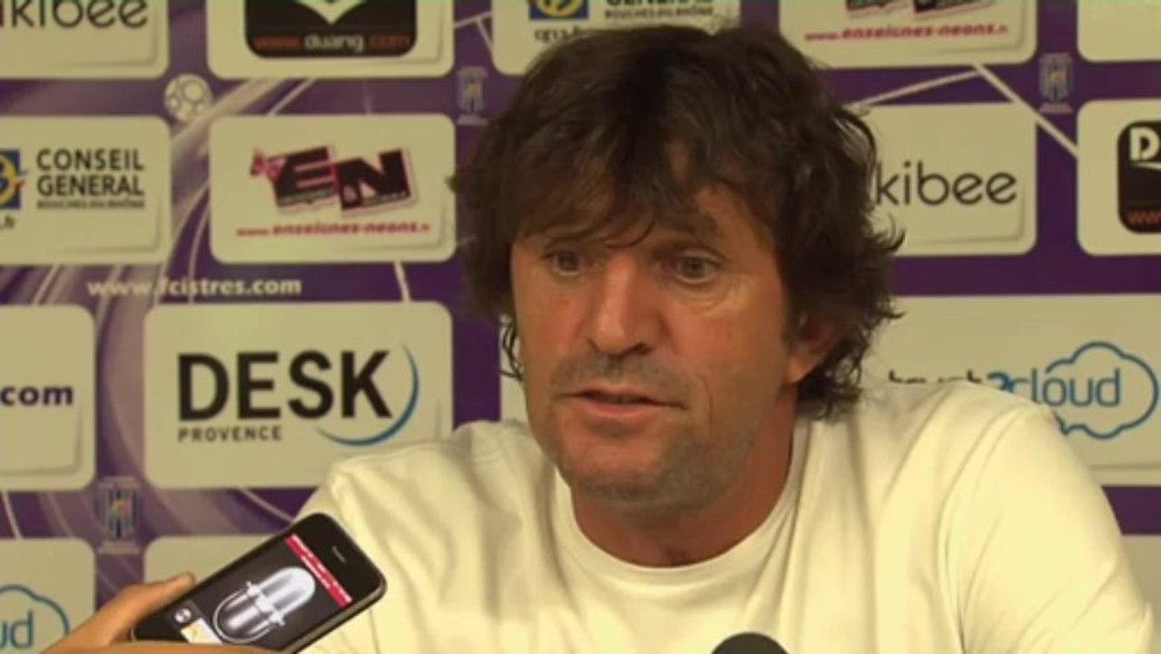 Conférence de presse FC Istres - AJ Auxerre (1-1) : José  PASQUALETTI (FCIOP) - Bernard  CASONI (AJA) - 2013/2014