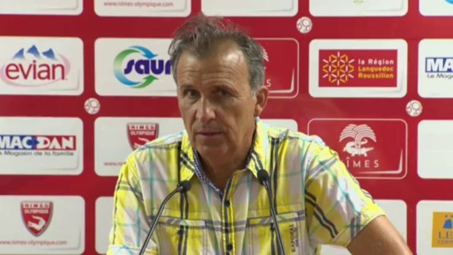 Conférence de presse Nîmes Olympique - Havre AC (0-0) : Victor ZVUNKA (NIMES) - Erick MOMBAERTS (HAC) - 2013/2014