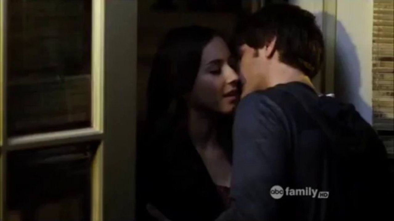 Pretty Little Liars Spencer and Toby 2x06 scene