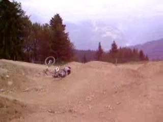 crach au bike park des gets