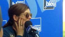 Valérie Donzelli donne des conseils coiffure à l'animateur de France Bleu