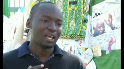 Sudafrica: Nelson Mandela dimesso dopo tre mesi in ospedale