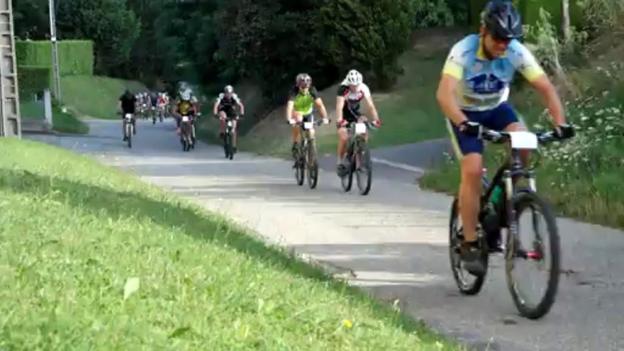 Ecureuil VTT VIenne 2013 Vieux Pavés Vidéo 1920x1080 HD