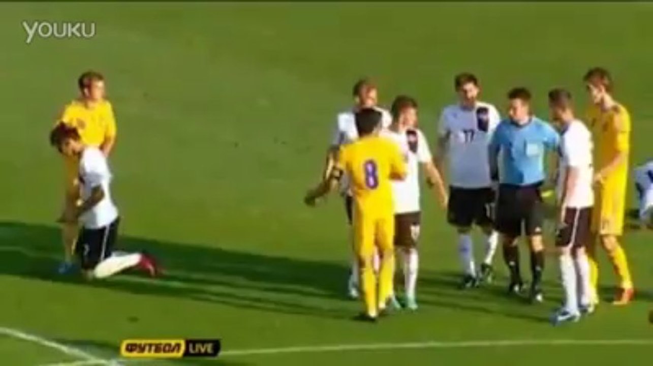 www.vustudents.ning.com - So Unlucky Football Player