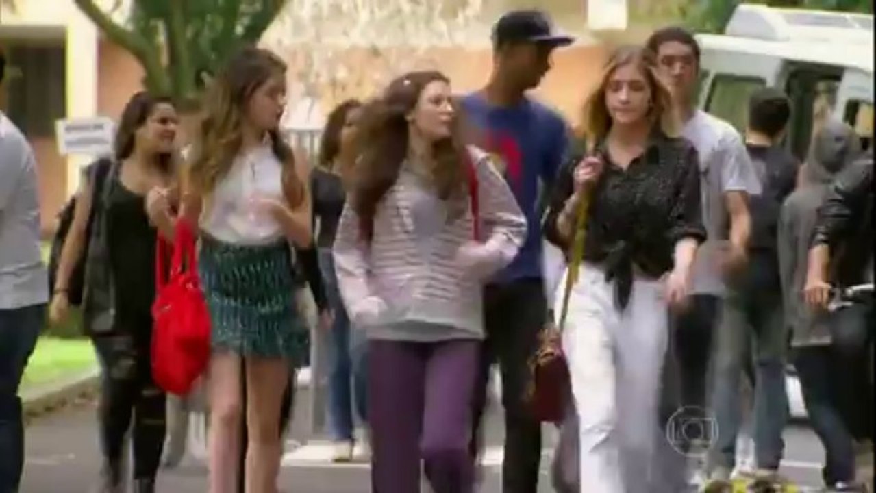 Junior, Sofia e Flaviana ajudam no plano contra Micaela