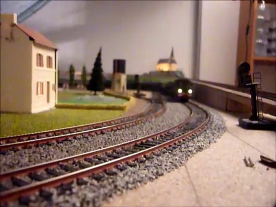 2D2 5516