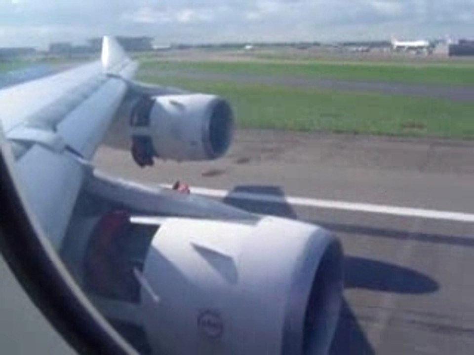 Air Mauritius landing