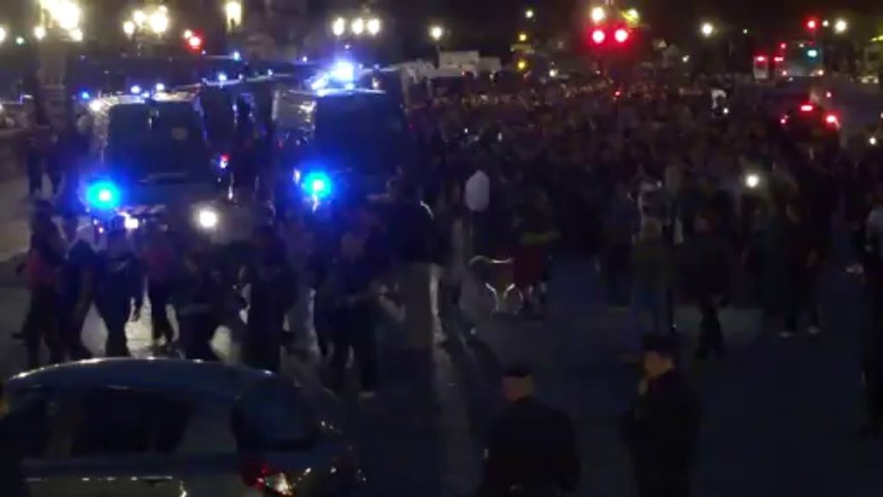 ils sont passés - les veilleurs place de la Concorde