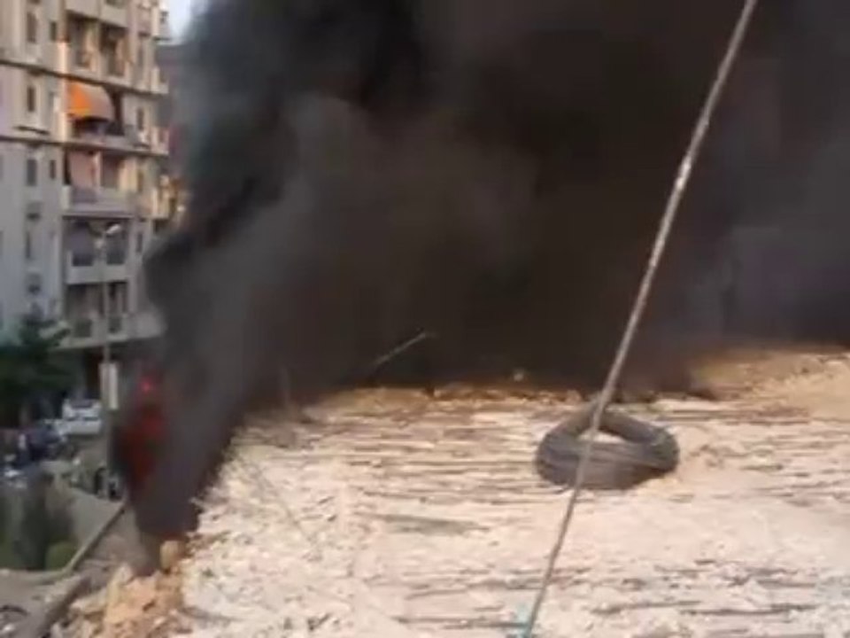 حريق بغرفة مخلفات التجديف بجوار مستشفى المعلمين بالمنوفية والدفاع المدني يحاول السيطرة عليه "