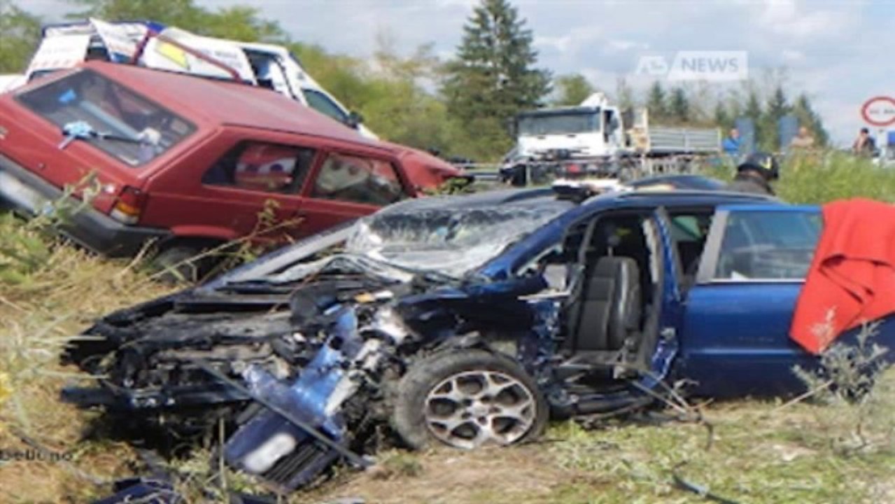 DUE GIOVANI VITE STRONCATE IN STRADA