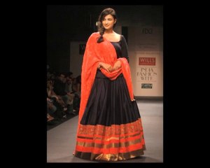 I am overweight for bikinis says Parineeti