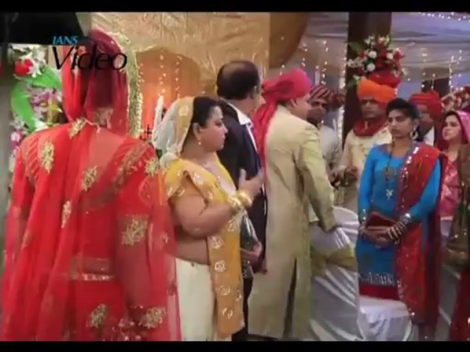 Shivani marries her servant Raghu