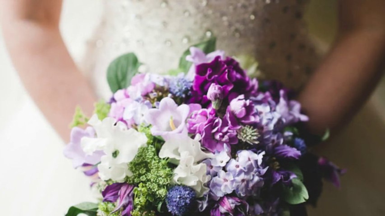 May Wedding Flowers by Floral Design Team in London, Sweet Pea & Lavender