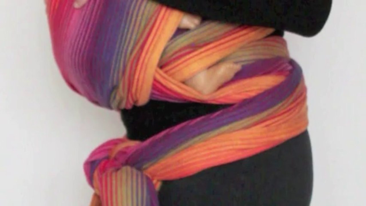 Allaiter En Echarpe Pagne Parisien : Comment faire en Pagne Parisien