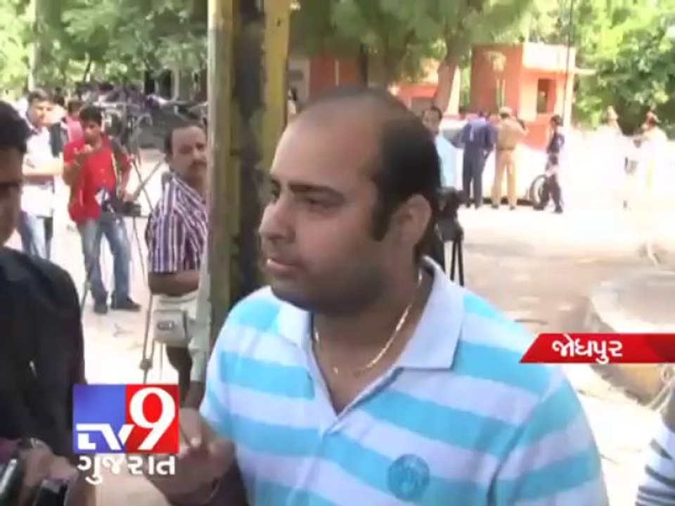 Tv9 Gujarat - 4 suspected Asaram's spies arrested in Jodhpur