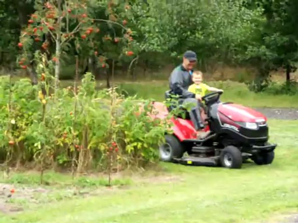 Tracteur avec tonton Pierre 2