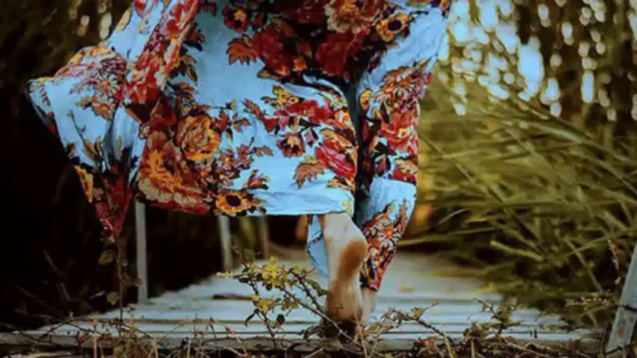AŞK BİR IZDIRAP - ZARA