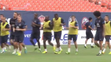 Fellaini seals late United switch