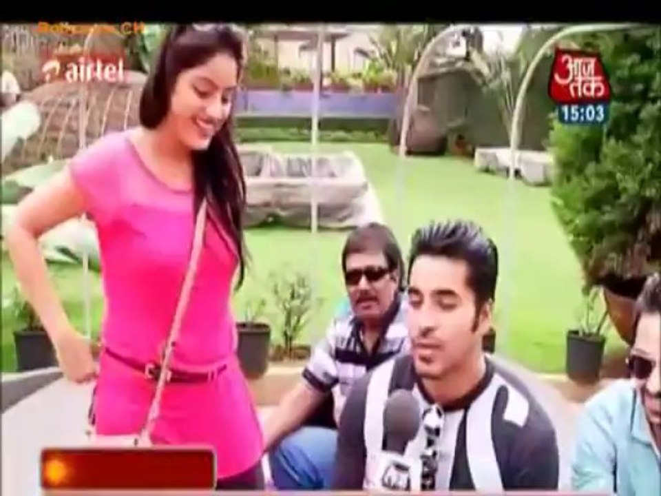 Picnic Par Diya Aur Baati Parivaar!! - Diya Aur Baati Hum - 3rd Sep 2013