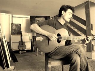 Cyril Duclos joue "Naguine" ( improvisation Django Reinhardt 1939 )
