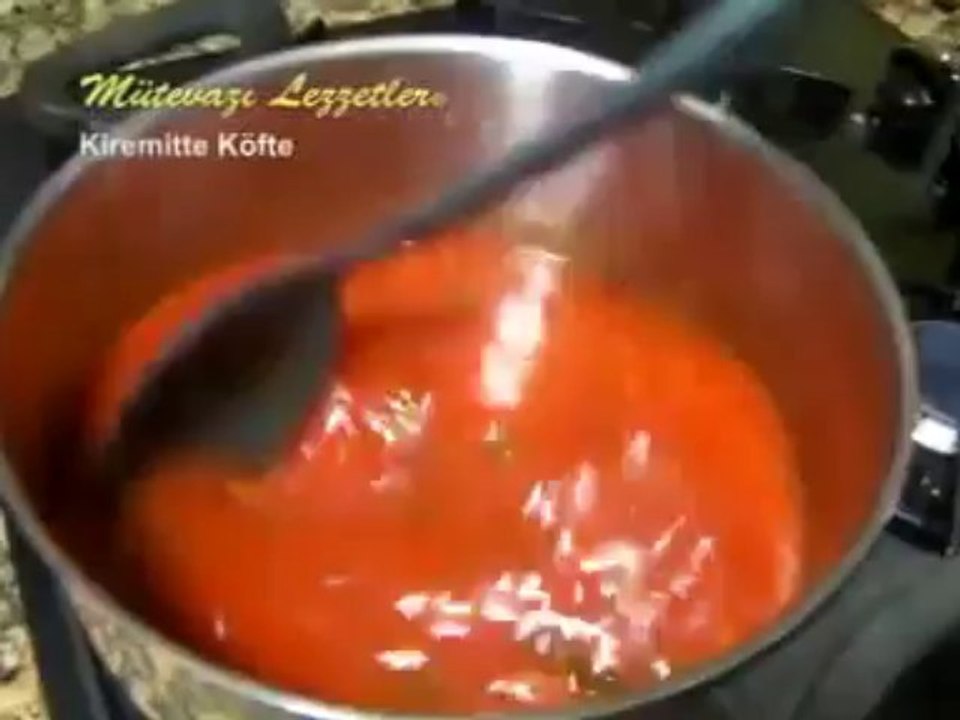 Kiremitte Köfte Tarifi - Nefis Yemek Tarifi