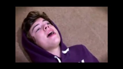 Harry Styles singing