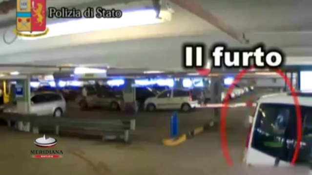 Rubavano bagagli griffati per pagarsi la vacanza ad Ibiza. Fermati due algerini a Fiumicino