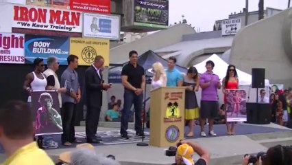 Lou Ferrigno Stan Lee Muscle Awards Venice Beach CA