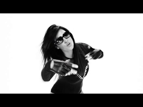 Tuğba Ekinci - Hadi Kızım