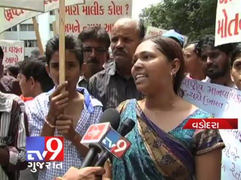 Tv9 Gujarat - VUDA residents stage protest against authority to save homes,Vadodara