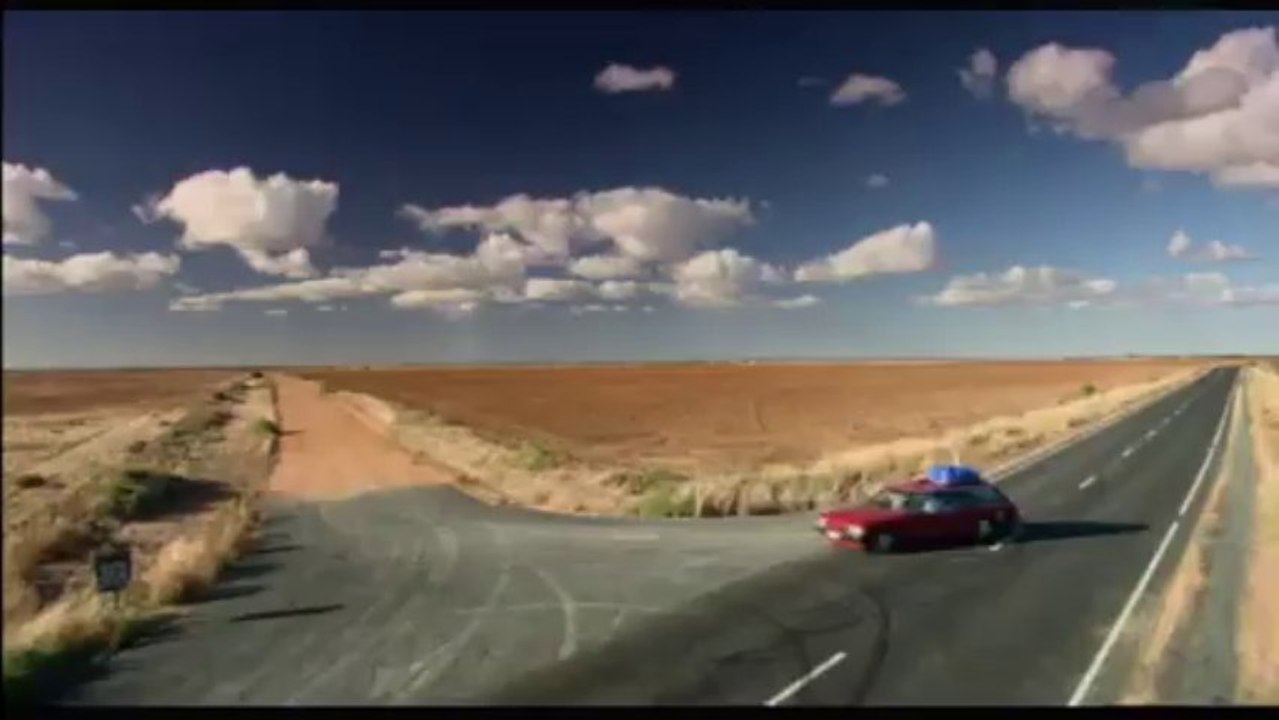 Wolf Creek  Official Trailer