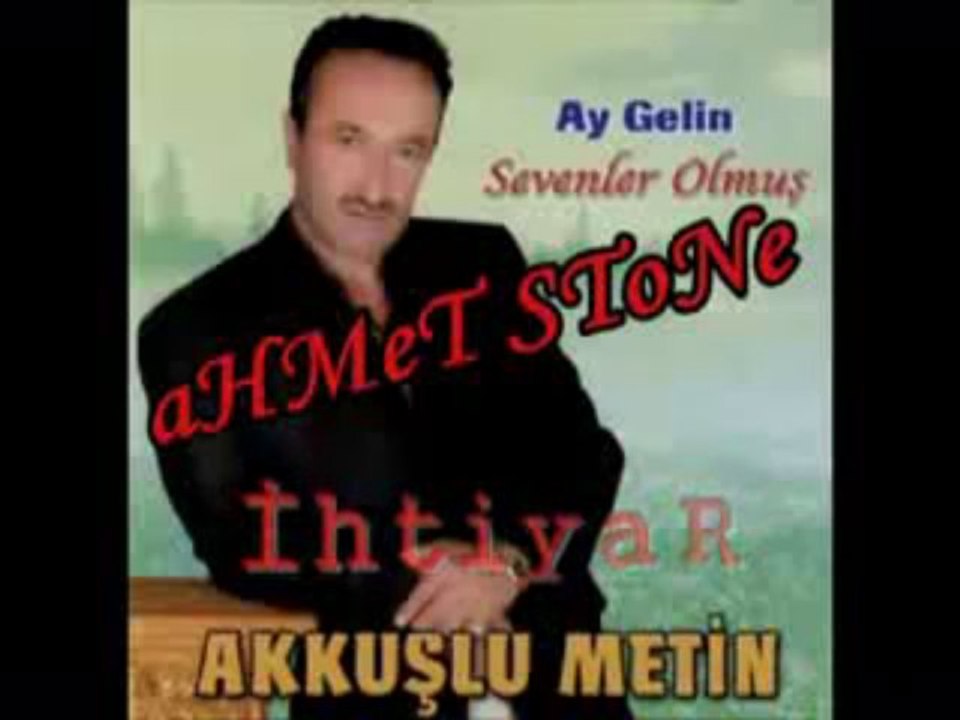 Akkuşlu Metin - Yürüyorum Dikenlerin Üstünde