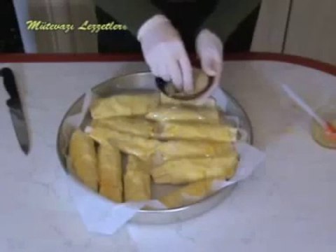 Sosisli Yarma Börek Tarifi - Nefis Yemek Tarifi