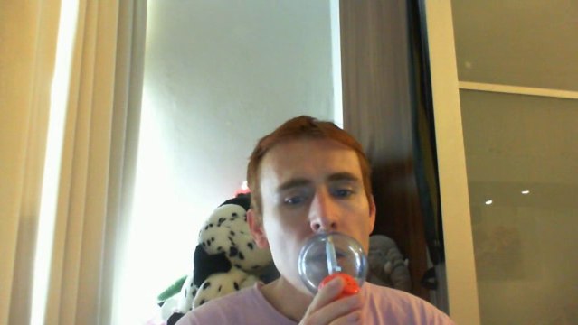 Wiwi égratigne dis moi tout d'Adict