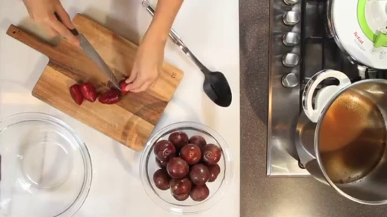 Tarçınlı Erik Kompostosu Tarifi - Nefis Yemek Tarifi