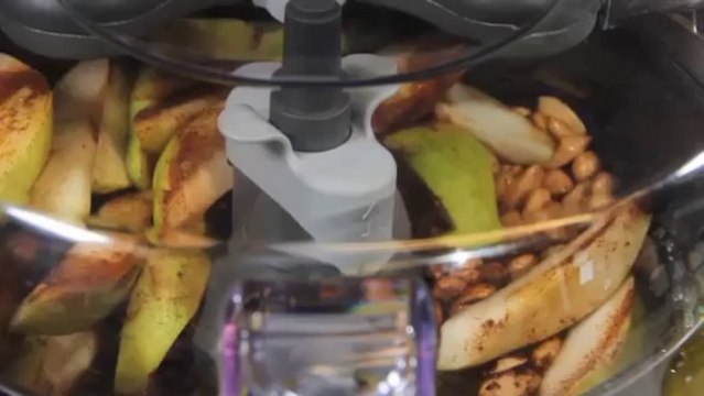 Tarçınlı ve Bademli Armut Tatlısı Tarifi - Nefis Yemek Tarifi