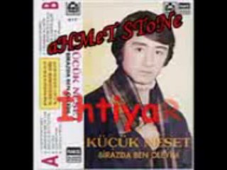 Küçük Neşet - Yaşamak Bu Değil