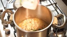 Şehriyeli Tavuk Çorbası Tarifi - Nefis Yemek Tarifi
