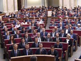 Янукович выступил перед депутатами в Раде
